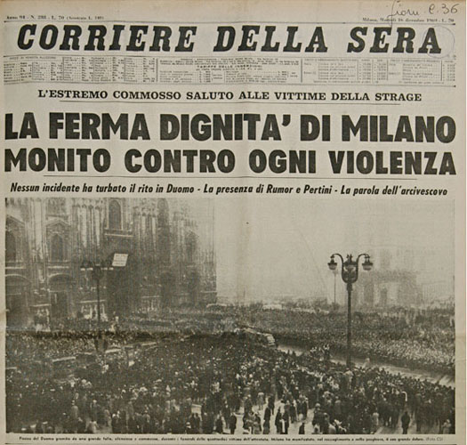 16 dicembre 1969. “La ferma dignità di Milano. Monito contro ogni violenza. Nessun incidente ha turbato il rito in Duomo - La presenza di Rumor e Pertini - La parola dell’arcivescovo”. Così titola il Corriere della Sera il giorno dopo i funerali delle vittime di piazza Fontana